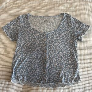 American Eagle Floral Blue Button-Up Top